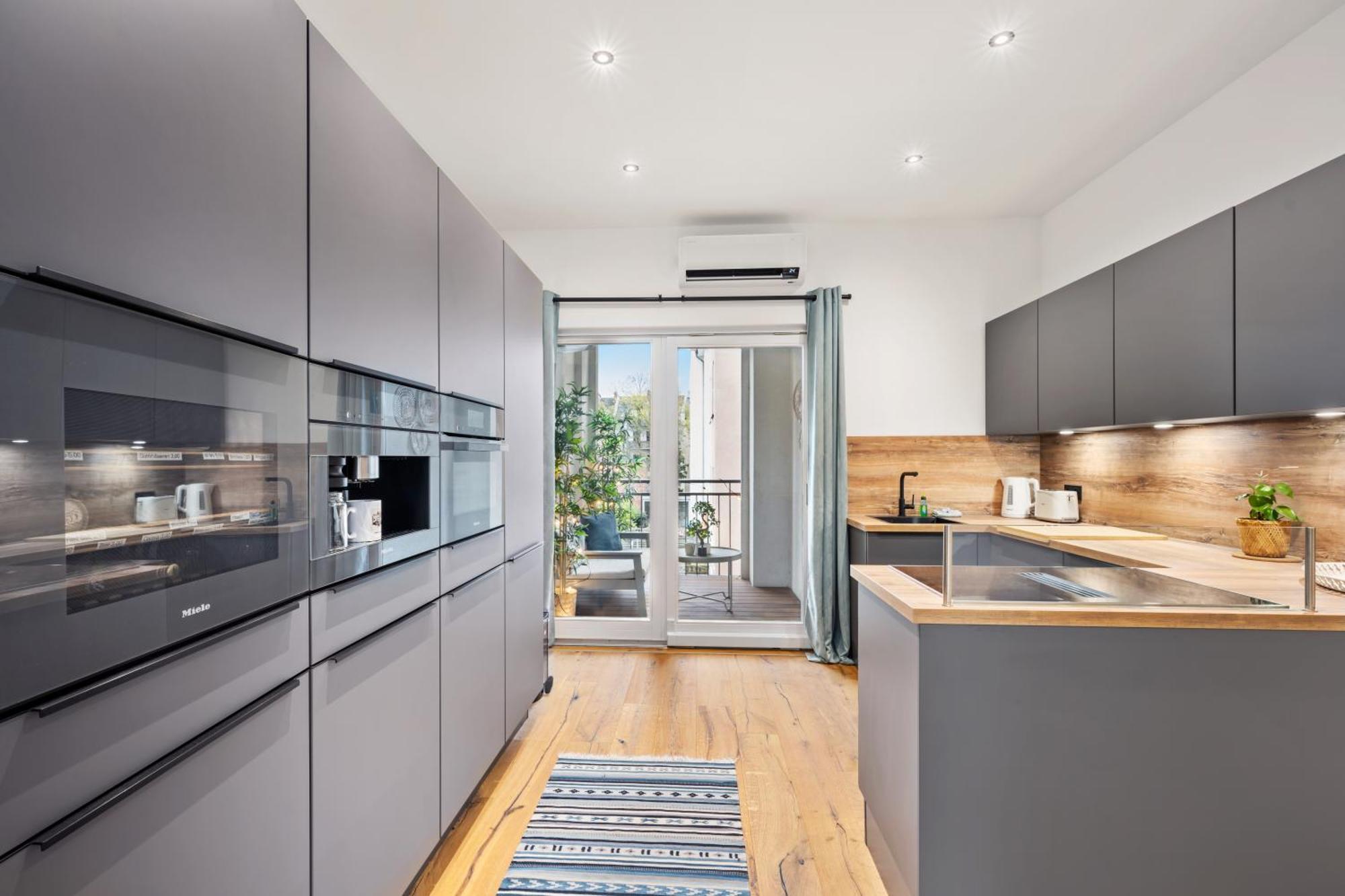 Edler Wohnraum Luxurioeses Stadtstudio Mit Balkon, Kaffeevollautomat & Klima Zwickau Kültér fotó